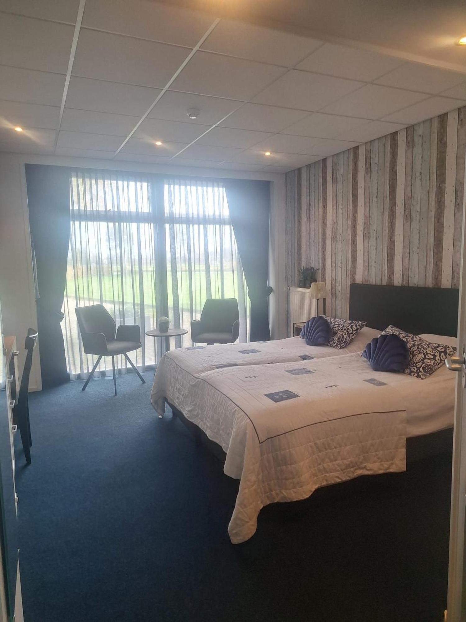 Hoeve Montigny B&B Гитхорн Экстерьер фото
